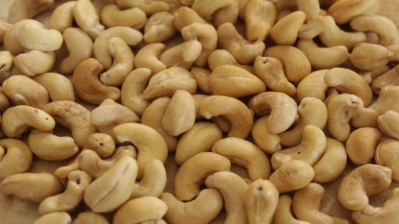 cashew-nuts-fb_021218115750